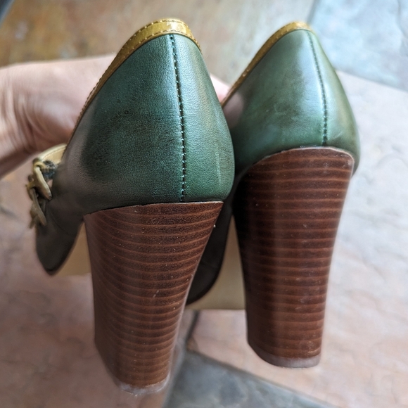 vintage style SEYCHELLES olive green heels 9 - Picture 11 of 12